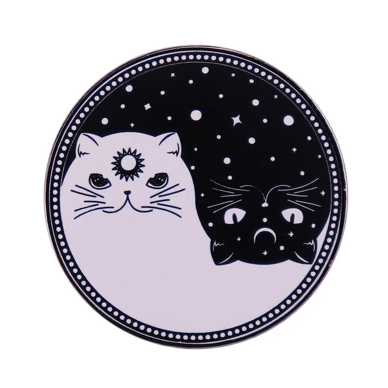 Yin n Yang koty emaliowana szpilka dzień noc słońce i księżyc przytulanka Kitty broszka astrologia kosmiczna prezent dla miłośników kotów