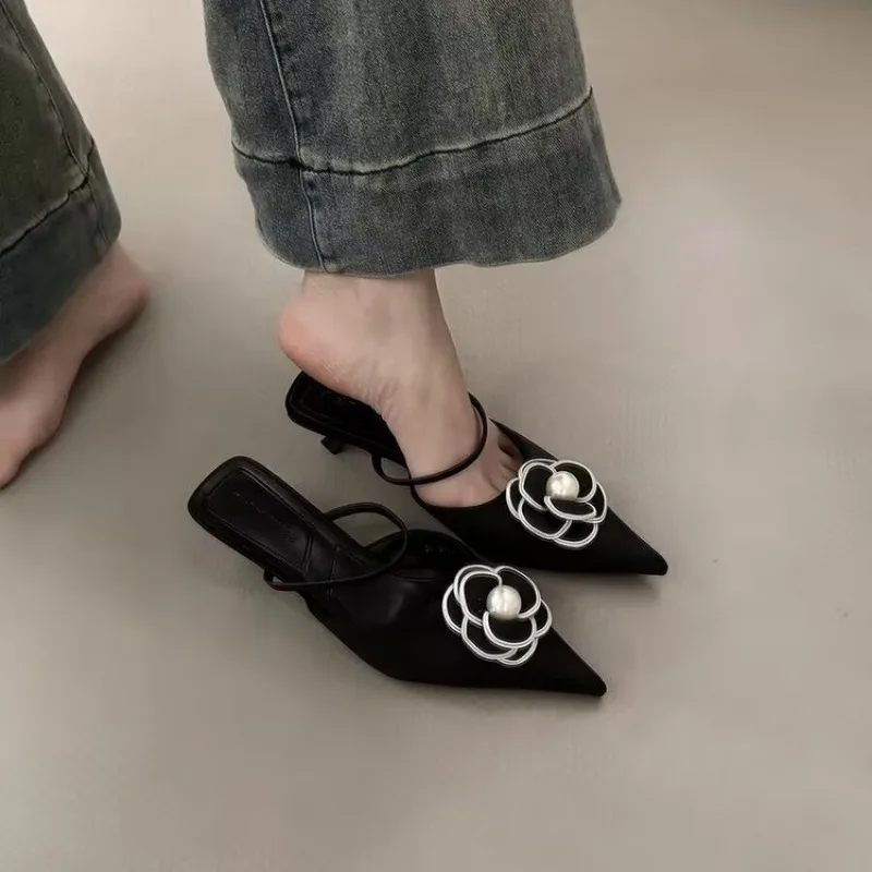 Blume Spitz High Heels Frauen Luxus Designer Sandalen Weiblichen Sommer Elegante Mode Pumpen Frau Blume Mule Hausschuhe Frauen