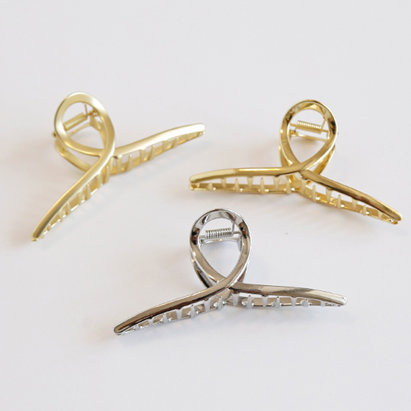 Elegante gouden zilveren holle geometrische metalen haarklauw voor vrouwen, lange dikke haarhouder, haarklauwclip, modieuze haaraccessoires