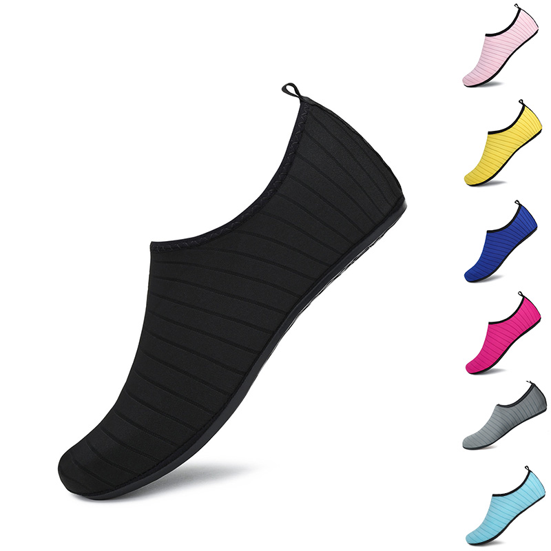 Chaussures d'eau à séchage rapide pour hommes, chaussures d'eau souples pour Couple, semelle en caoutchouc, pataugeoire antidérapante, chaussures de Yoga légères, plates et décontractées, 2024