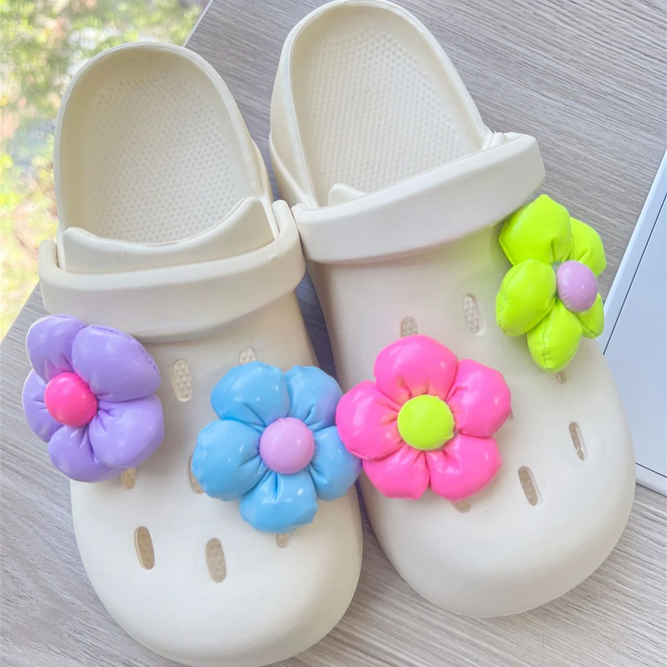Modis kulit kelopak warna-warni gadis pesona sepatu dan aksesoris DIY dilepas wanita sandal gesper dekorasi hadiah pesta