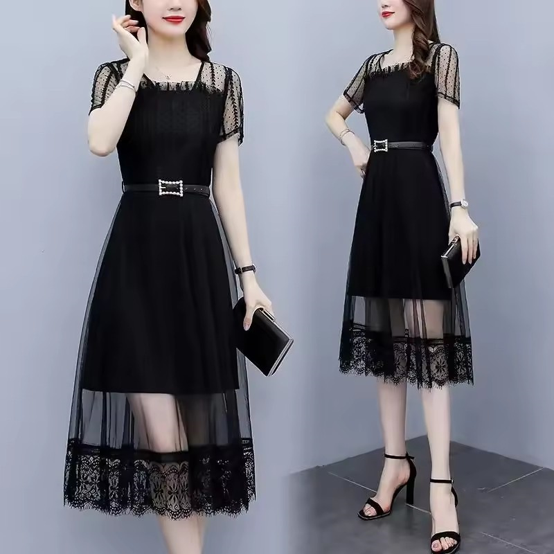 Robe d'été 2026 Nouvelle version coréenne de la petite robe noire tendance pour femmes grandes tailles, robe en maille patchwork amincissante et rajeunissante de style français