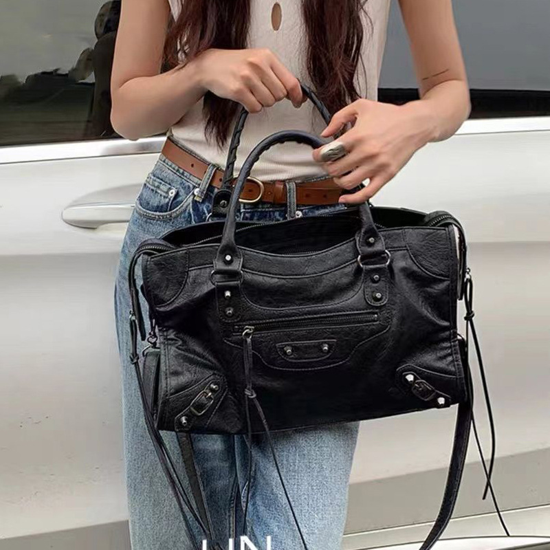 Bolsos de Motocicleta Modernos 2026, Bolso Tote Urbano para Mujer, Estilo Y2K Clásico, Bolso de Hombro de Moda Urbana, Bolso Bandolera de Cuero PU