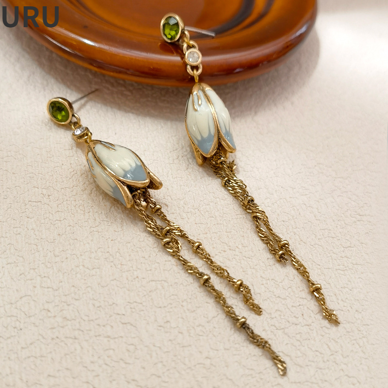 Perhiasan Modern anting-anting Juntai rantai panjang teratai cantik kaca hijau untuk wanita anak perempuan pesta hadiah pernikahan 2023 baru
