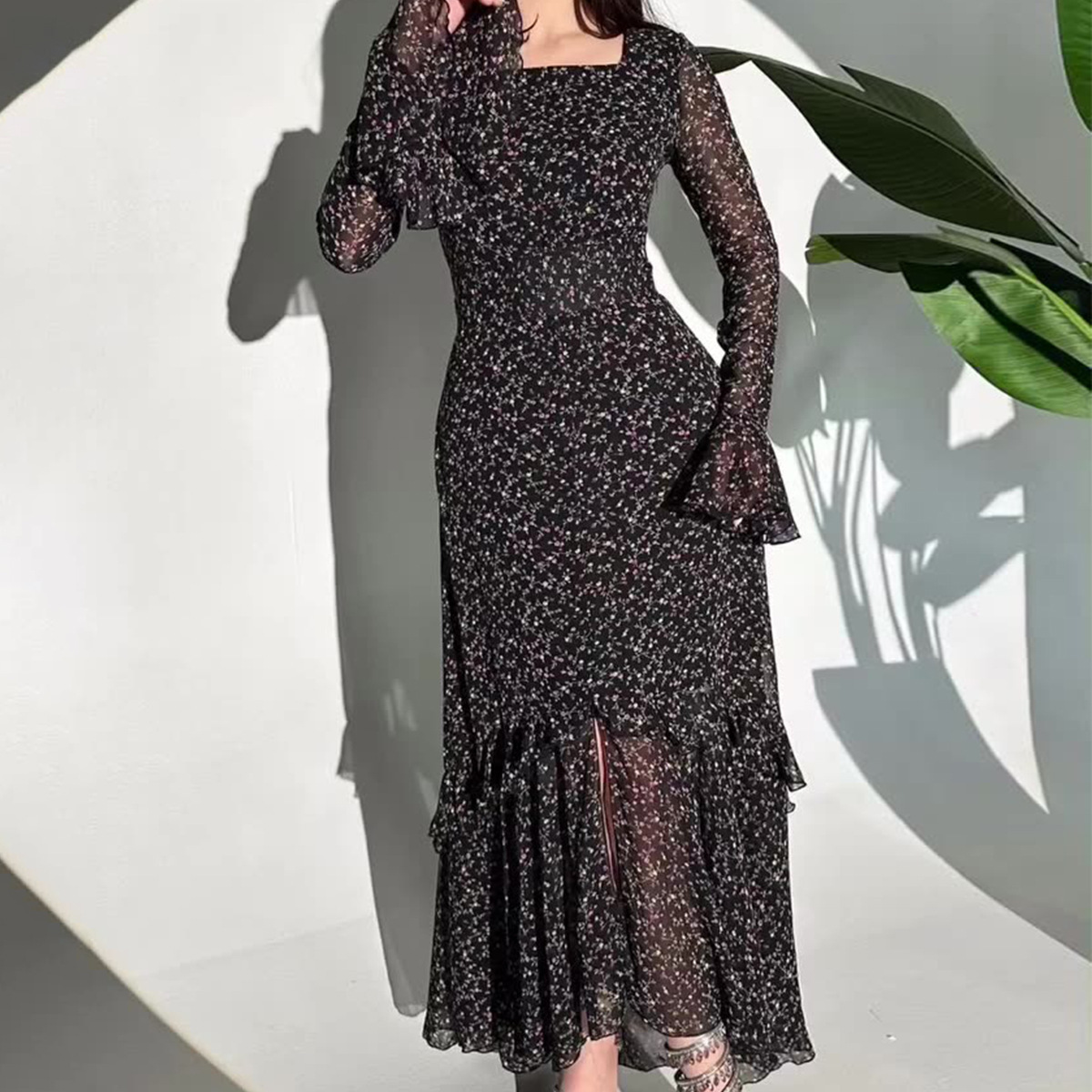 Sukienka damska Maxi Długie sukienki Slim Floral Print Elegancki splot Nieregularność Kwadratowy kołnierzyk Szyfonowe falbany Temperament Vestidos