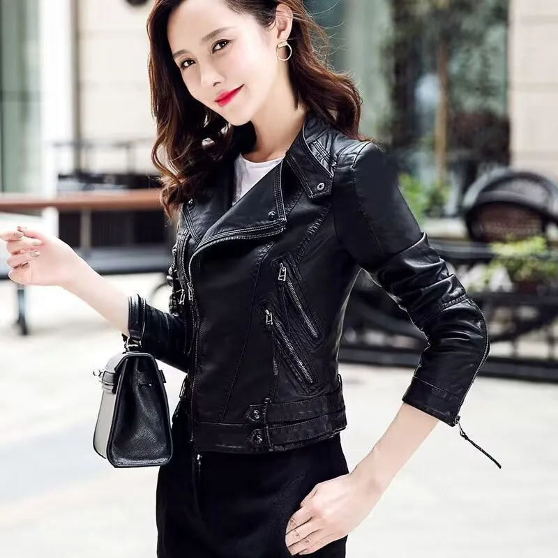 Chaqueta de piel sintética suave para mujer, abrigo negro de Pu con cremallera, prendas de vestir exteriores para motocicleta, moda de otoño e invierno, novedad de 2023