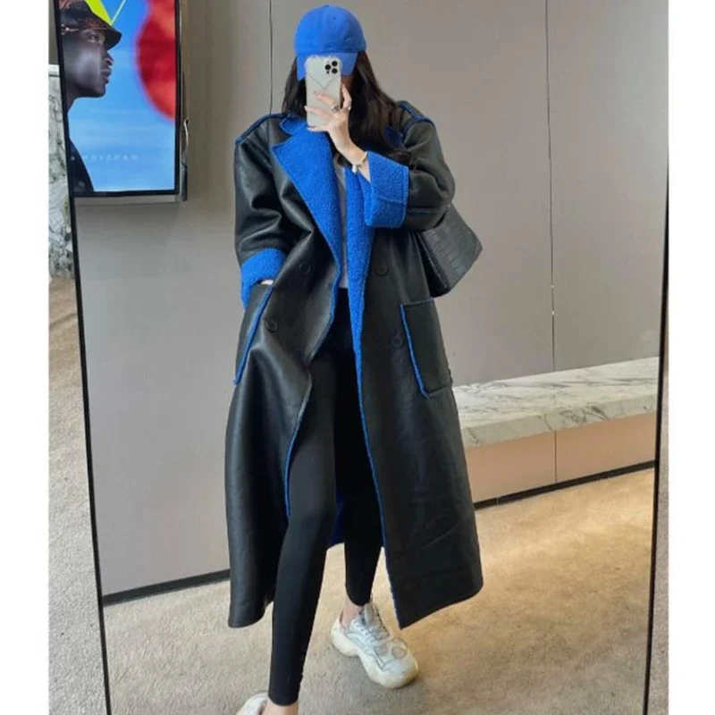 Damen-Mantel aus umkehrbarem Kunstleder mit Nähten aus Lammwolle, verdickter mittellanger doppelseitiger Trenchcoat, PU-Strickjacke, Windjacke