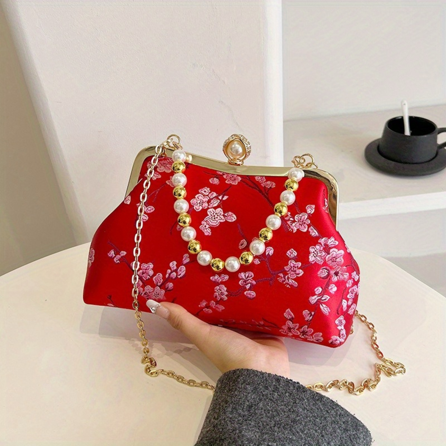 Vintage Floral Clutch Shell Bag with Pearl Chain Strap Evening Purse Crossbody Handbag