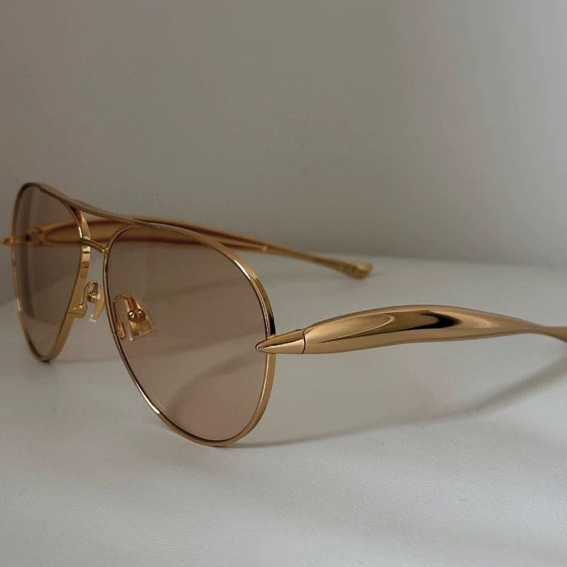 New y2k Vintage Metal Pilot Sunglasses Women For Men Sun Glasses Punk Popular Outdoor Driving Luxury Brand Designer Shades UV400