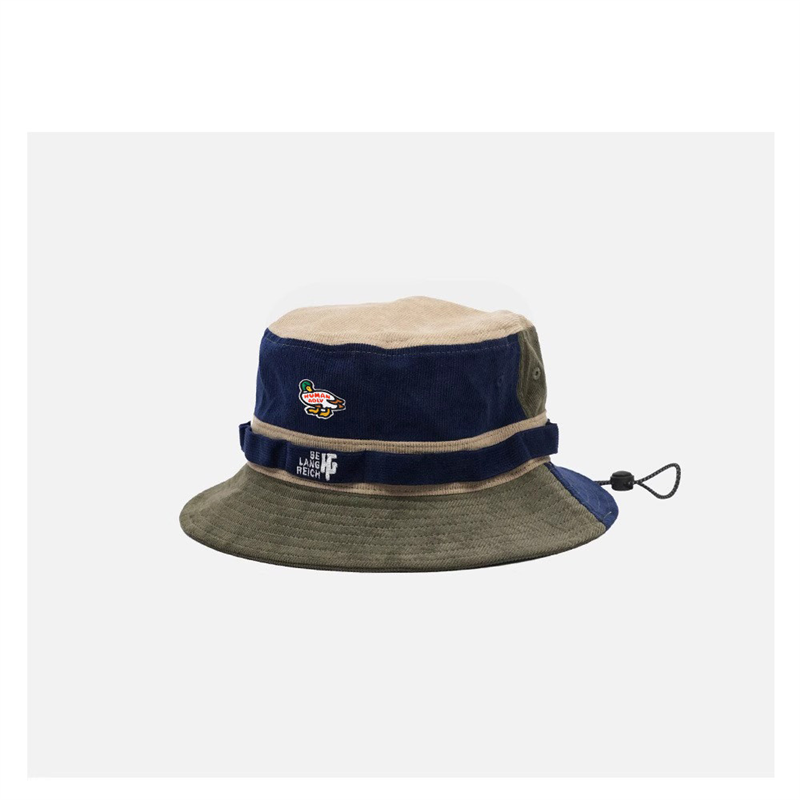 Kapelusz typu bucket hat Human Made 2026, patchworkowy wzór, unisex, ochrona przed słońcem, retro, casualowa czapka.