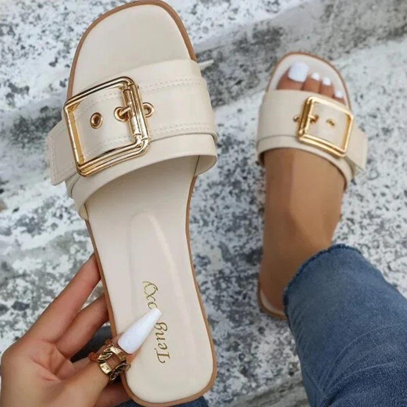 Nuove donne diapositive personalità fibbia open toe resistente all'usura ufficio 2025 pantofole piatte sandali estivi da spiaggia sabbiosa scarpe da donna