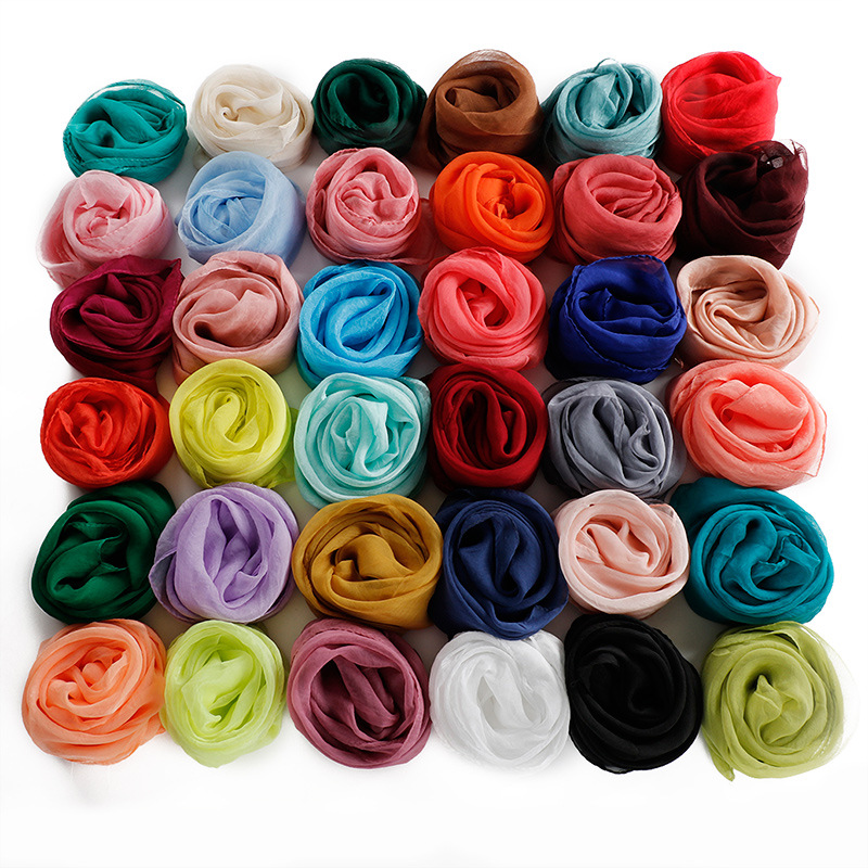 Novo 70x70cm simulação lenços de seda feminino versátil pequeno quadrado sólido chiffon cachecol gaze presente festa