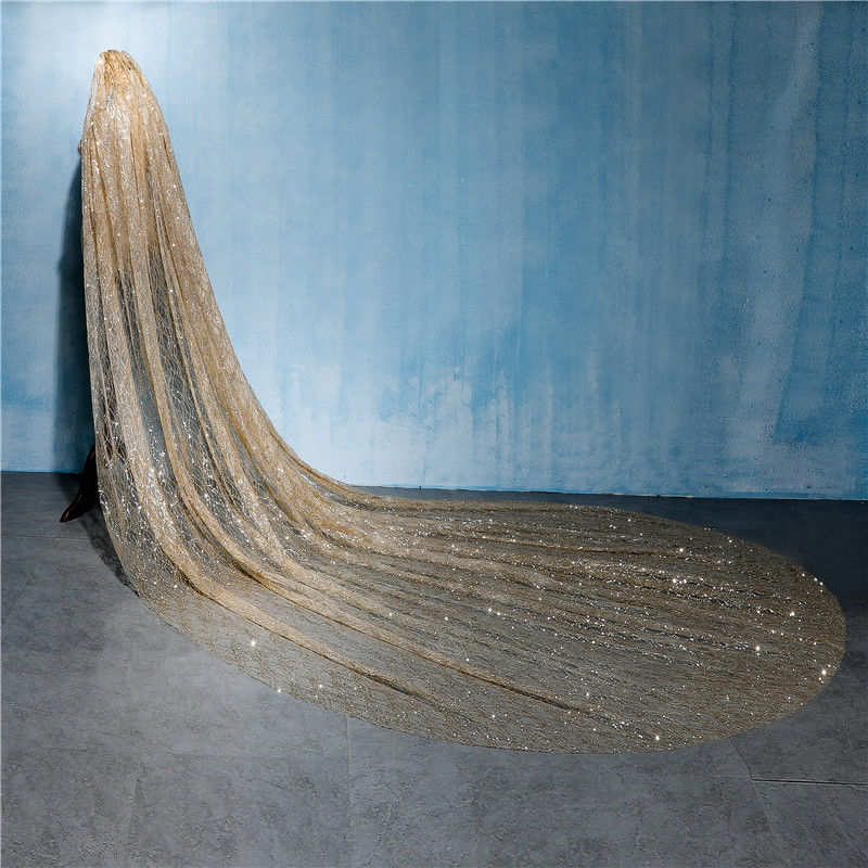 ทอง 3 เมตรงานแต่งงานผ้าคลุมหน้าเจ้าสาวยาวเจ้าสาวหรูหรา Cathedral Veil รถไฟเงา Bling Bling Veil Sequins เจ้าสาวอุปกรณ์เสริม