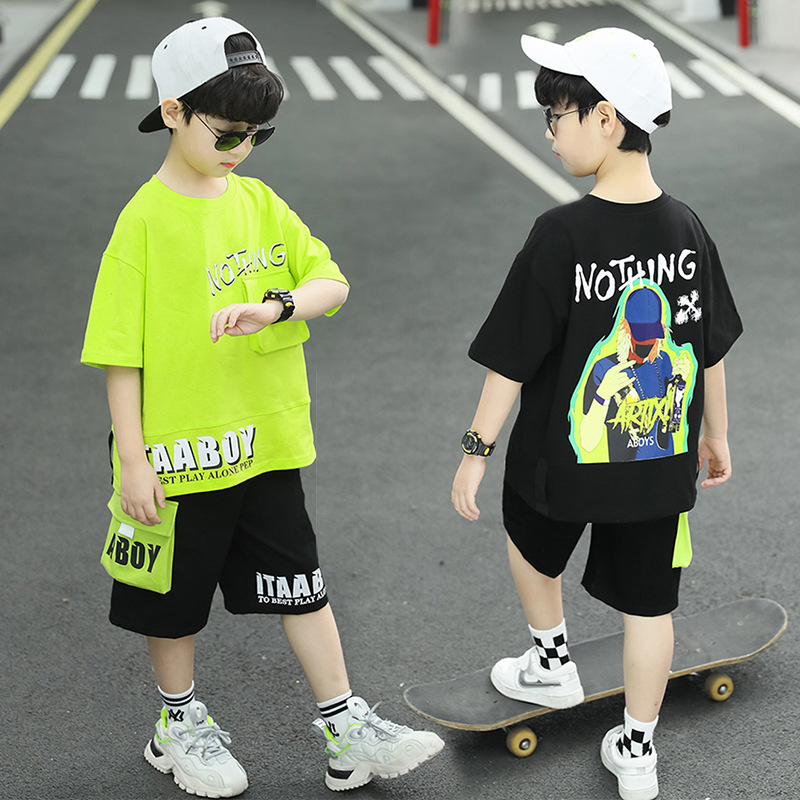 Zestawy ubrań dla chłopców Kpop 2026 Lato Moda młodzieżowa dla dzieci Koszulka z krótkim rękawem z nadrukiem liter + Szorty 2 szt. Dziecięce komplety dresowe