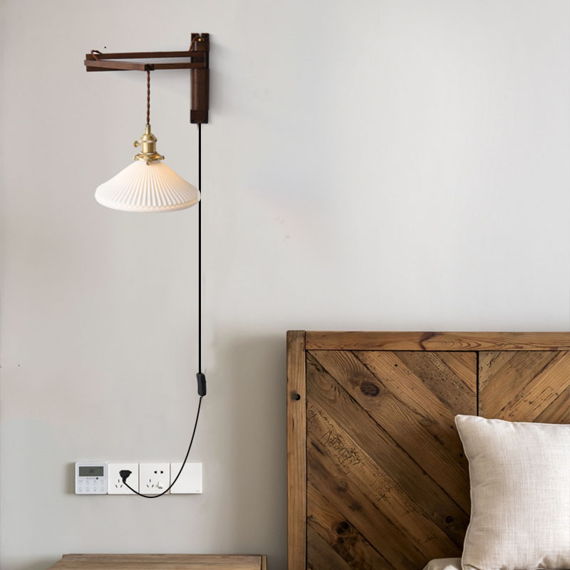 Retro faltbare Wandleuchte in Walnussfarbe, japanisches Arbeitszimmer, Wohnzimmer, Schlafzimmer, Nachttischlampe, Teestube, homestaynostalgische Café-Lampe