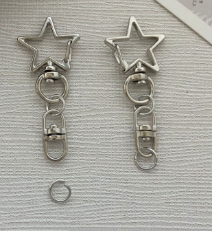 Star buckle with 8-shaped buckle zinc alloy keychain