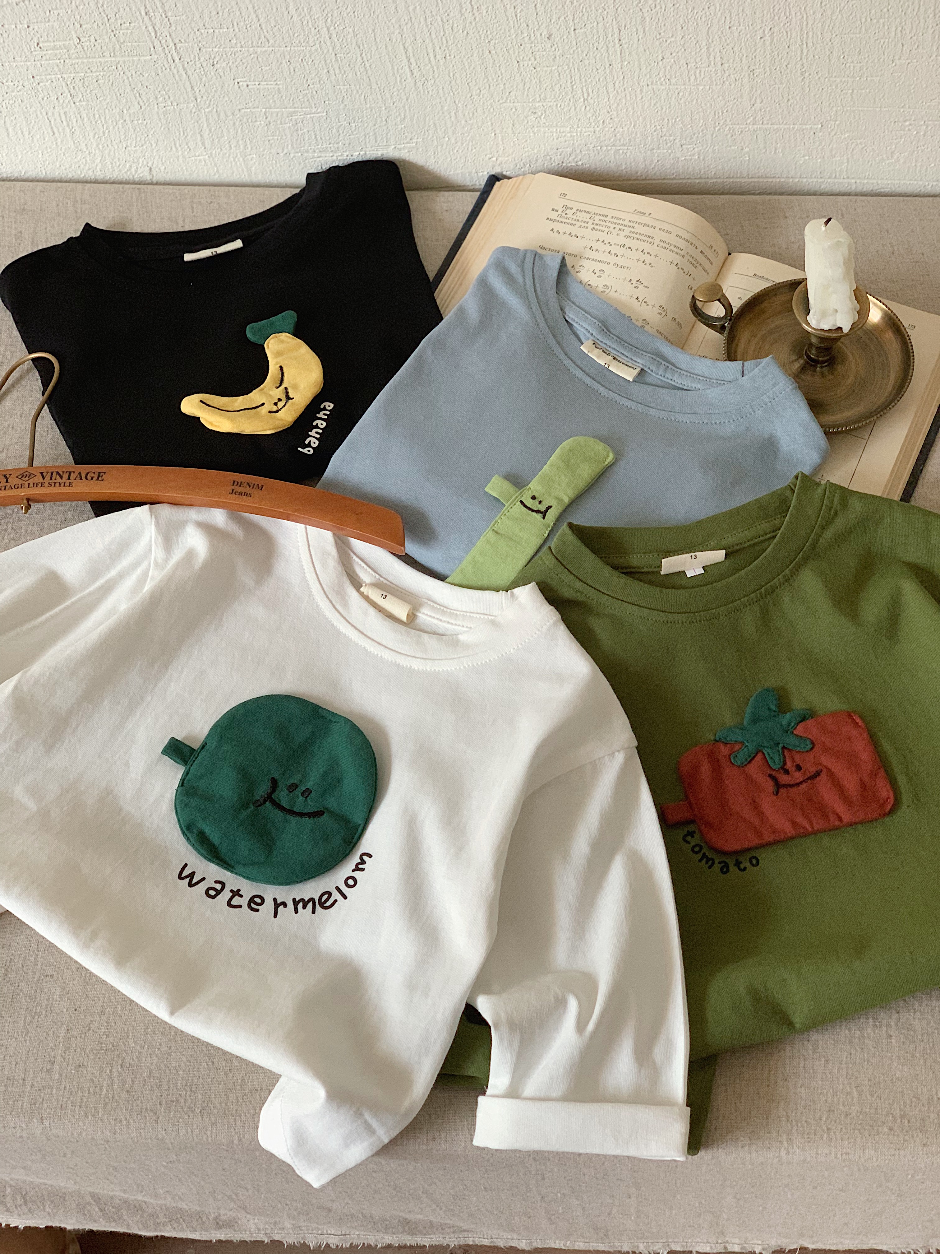 Autumn style children's clothing, Japanese style t-shirt, long sleeved, boys' and girls' three-dimensional patch fabric, fruit b