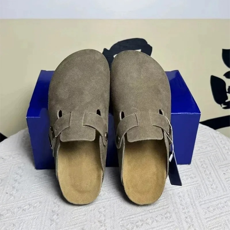 Casual Clogs Synthetic Leather Adjustable Buckle Comfortable Shoes for Spring and Autumn