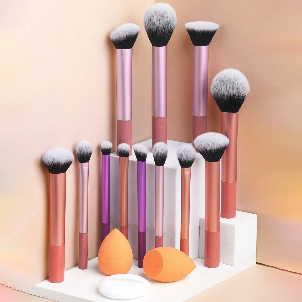 12 ชิ้นชุดแปรงแต่งหน้าผมนุ่มสังเคราะห์แปรงแต่งหน้า Foundation Blush อายแชโดว์เครื่องสําอางค์แต่งหน้าเครื่องมือ