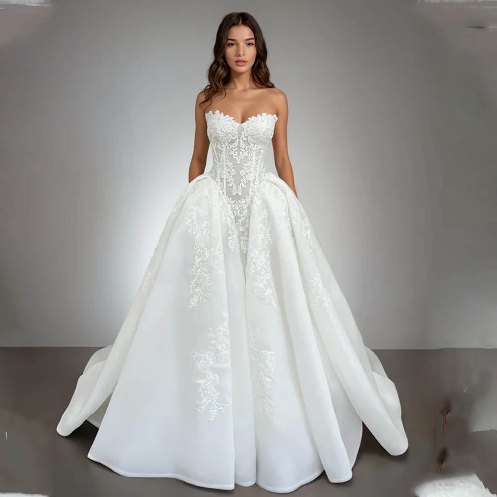 Vestido de Noiva Luxuoso com Apliques de Renda e Decote Coração, Modelo Evasê, Feito Sob Medida 2026 Rode De Morrie