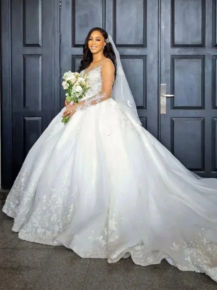 2026 Luxury White Wedding Ball Dress Round Neck Beaded Stickers Long Sleeve Sweeping Train Bridal Dress Customization