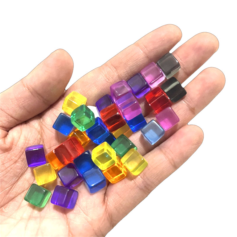 50 ピース/セット 8 ミリメートル高品質クリアキューブサイコロチェスの駒トークン正方形コーナークリスタルサイコロパズルゲームボードゲームコンポーネント