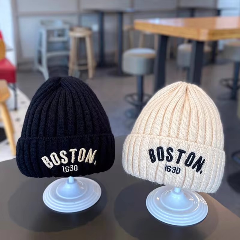 Gorro de bebê com letras de cor sólida, gorro de malha quente de inverno para meninas e meninos, vintage bordado BOSTON, gorro de crochê para crianças pequenas