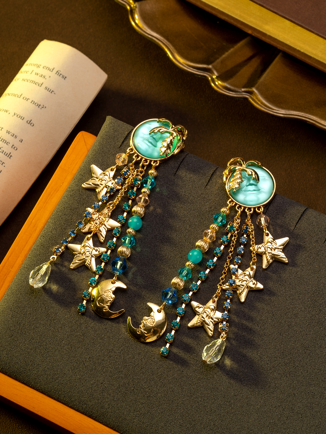 1 paio di orecchini vintage blu multi-elemento stella e luna rotondi con nappe a forma di volto adatti per l'uso quotidiano, i regali e gli accessori per feste da ballo