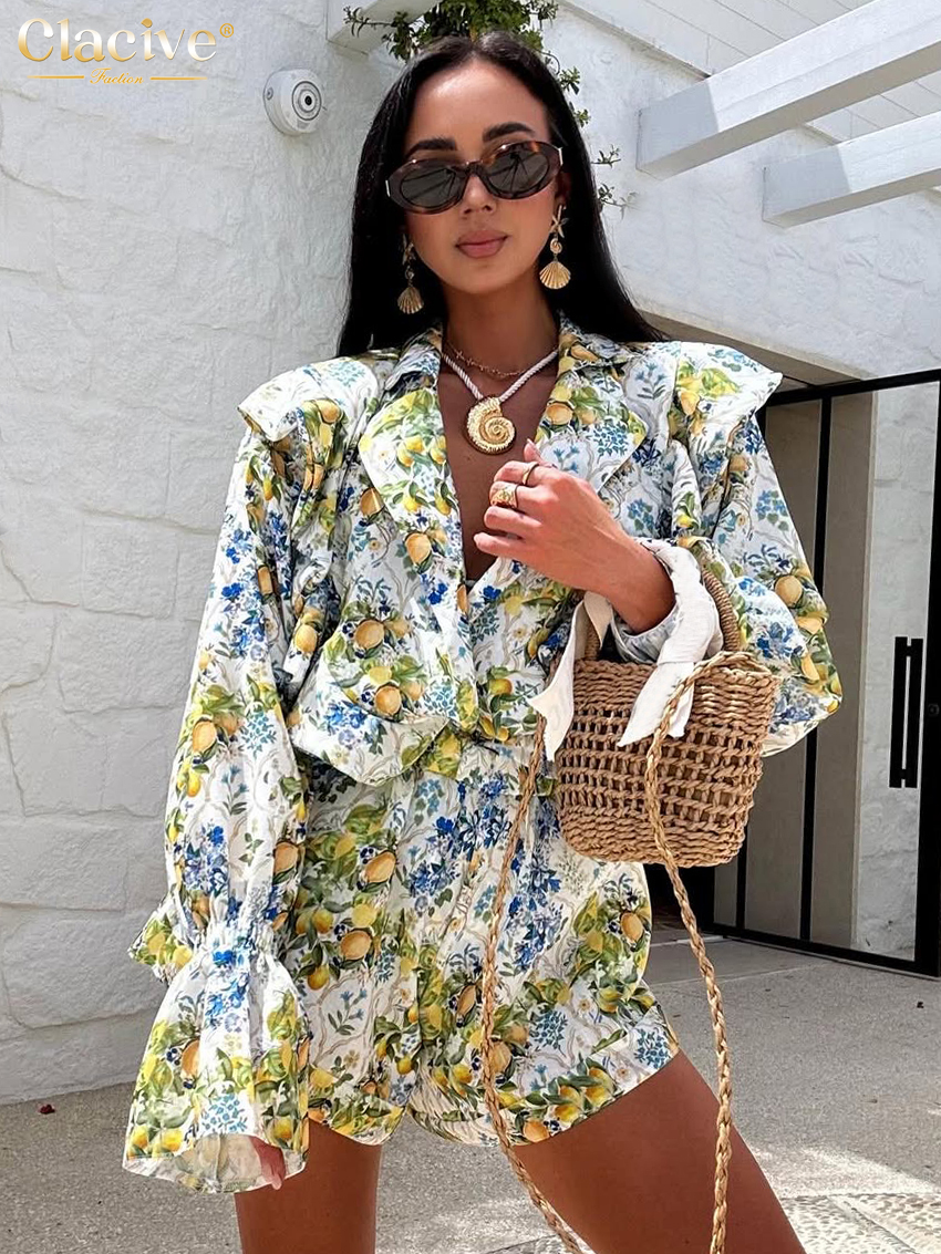Clacive Mode Lose Druck 2 Stück Sets Frau Outfit 2025 Elegante Langarm-shirt Mit Hoher Taille Kurze Set Weibliche Streetwear