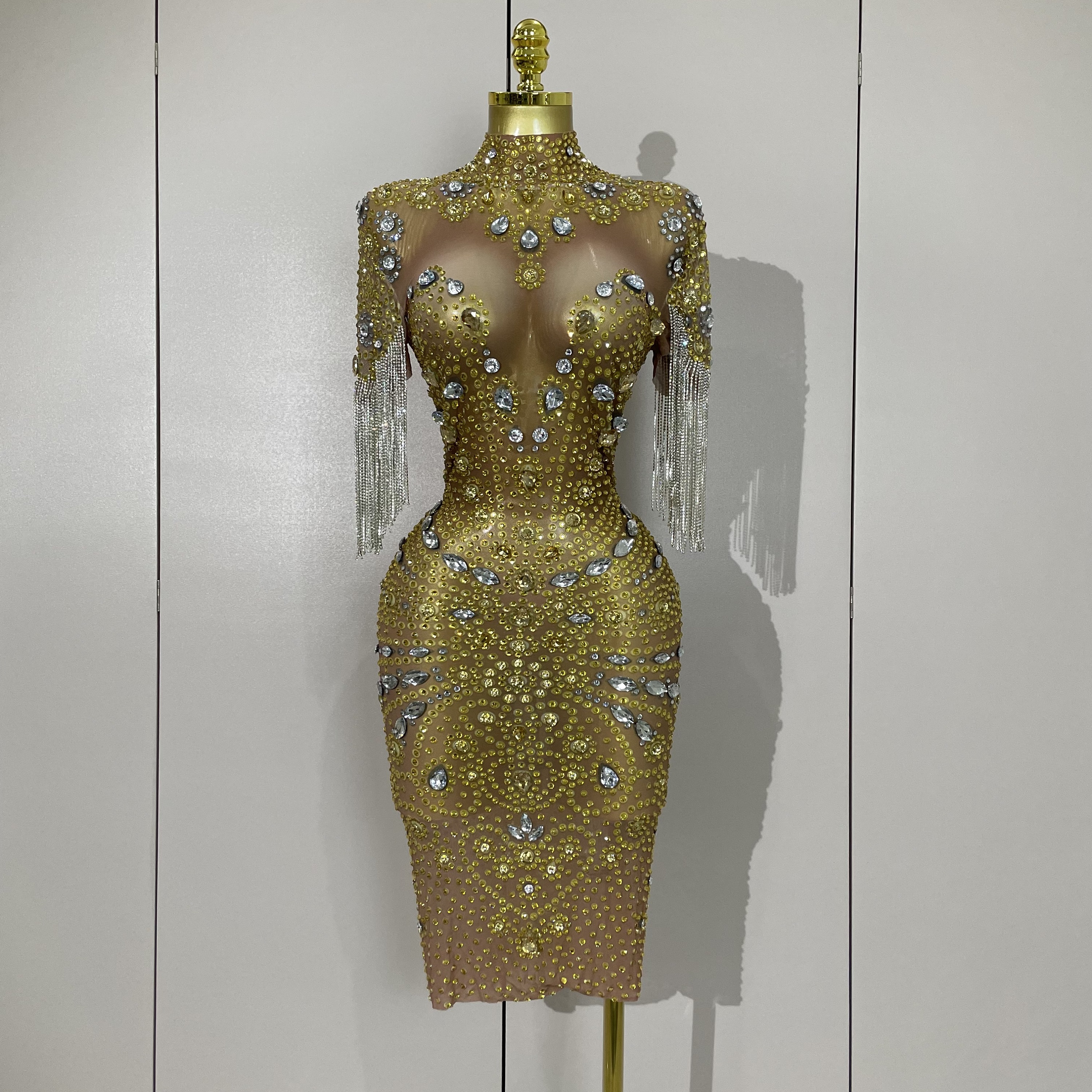 Luxuriöses, glänzendes Diamanten-Quasten-Sexy-Mesh-durchsichtiges Kleid für Damen, Abend, Feiern, Geburtstag, Party, Bühne, Fotoshooting-Kostüm