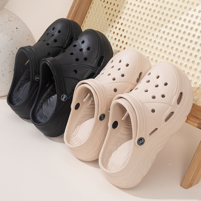 Damenmode-Plateau-Sandalen, Sommer 2022, dicke Sohle, weiche Eva-Clogs, Gartenschuhe für Frauen, aushöhlen, rutschfeste Strandsandalen
