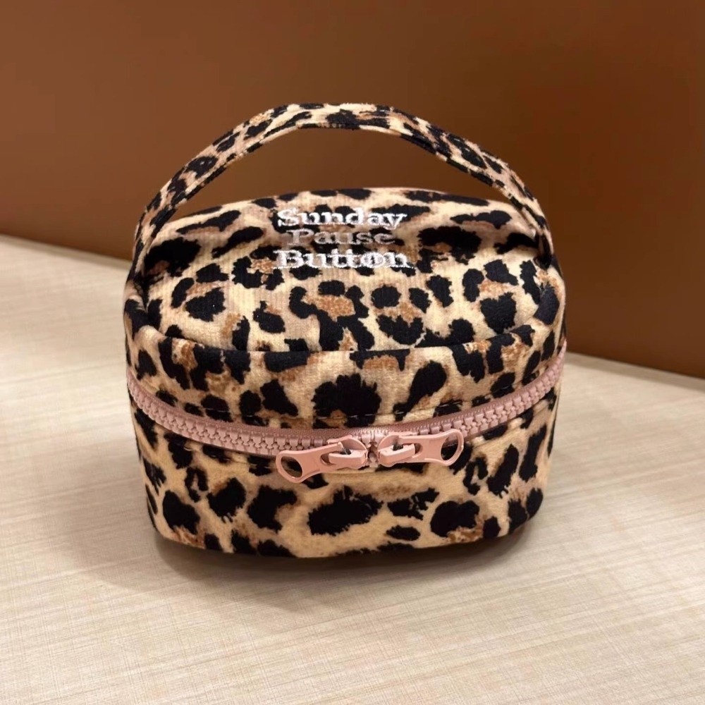 Caja de almacenamiento cuadrada con estampado de leopardo impermeable, bolsa de maquillaje con diseño de cremallera de mano, bolso de mano para mujeres y niñas