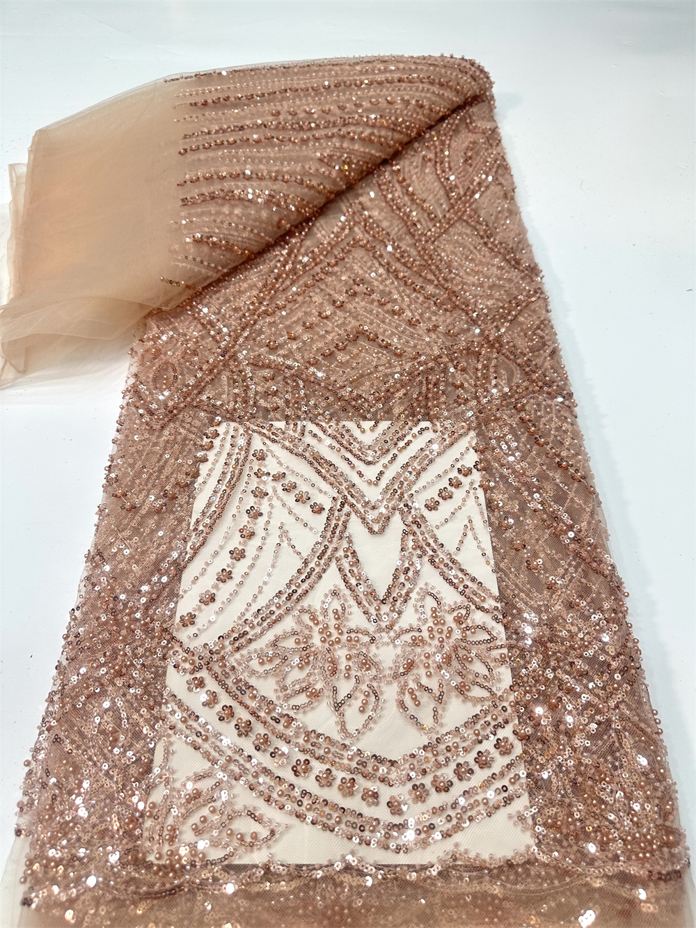Tecido de Renda Chiffon Nigeriano de Alta Qualidade com Lantejoulas African Golden Bead para Costura de Vestidos de Festa de Casamento