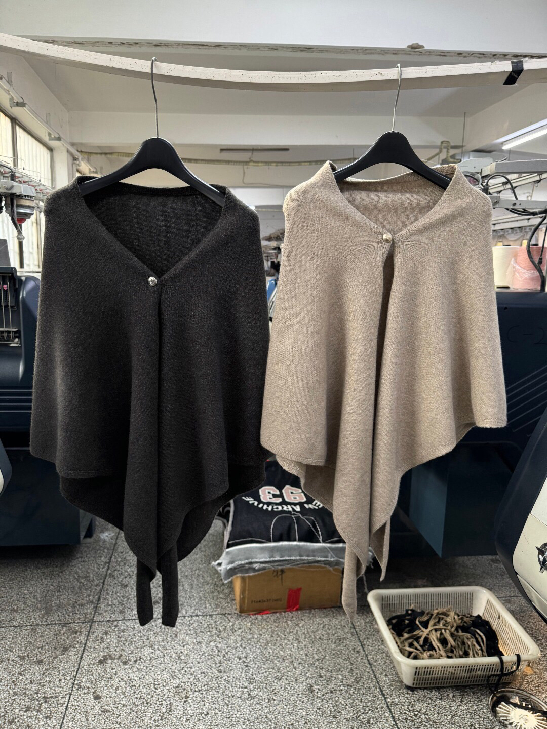 Warm Woolen Knitted awl Versatile Faionable Korean Sle Winter Ne Warmer for Women Alluring Ele Versatile Accory