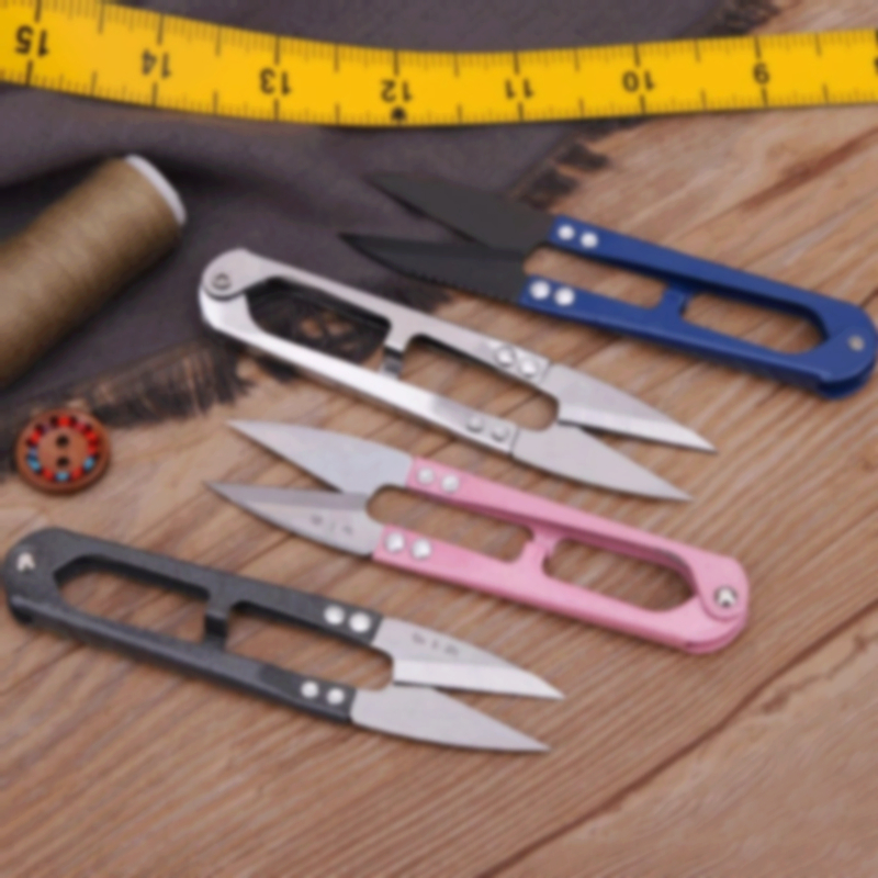 1 ชิ้น Multicolor ตัดเย็บกรรไกร U รูปร่าง Clippers เส้นด้ายสแตนเลสสําหรับ DIY เครื่องประดับหัตถกรรมทํากรรไกรตัดเครื่องมือ