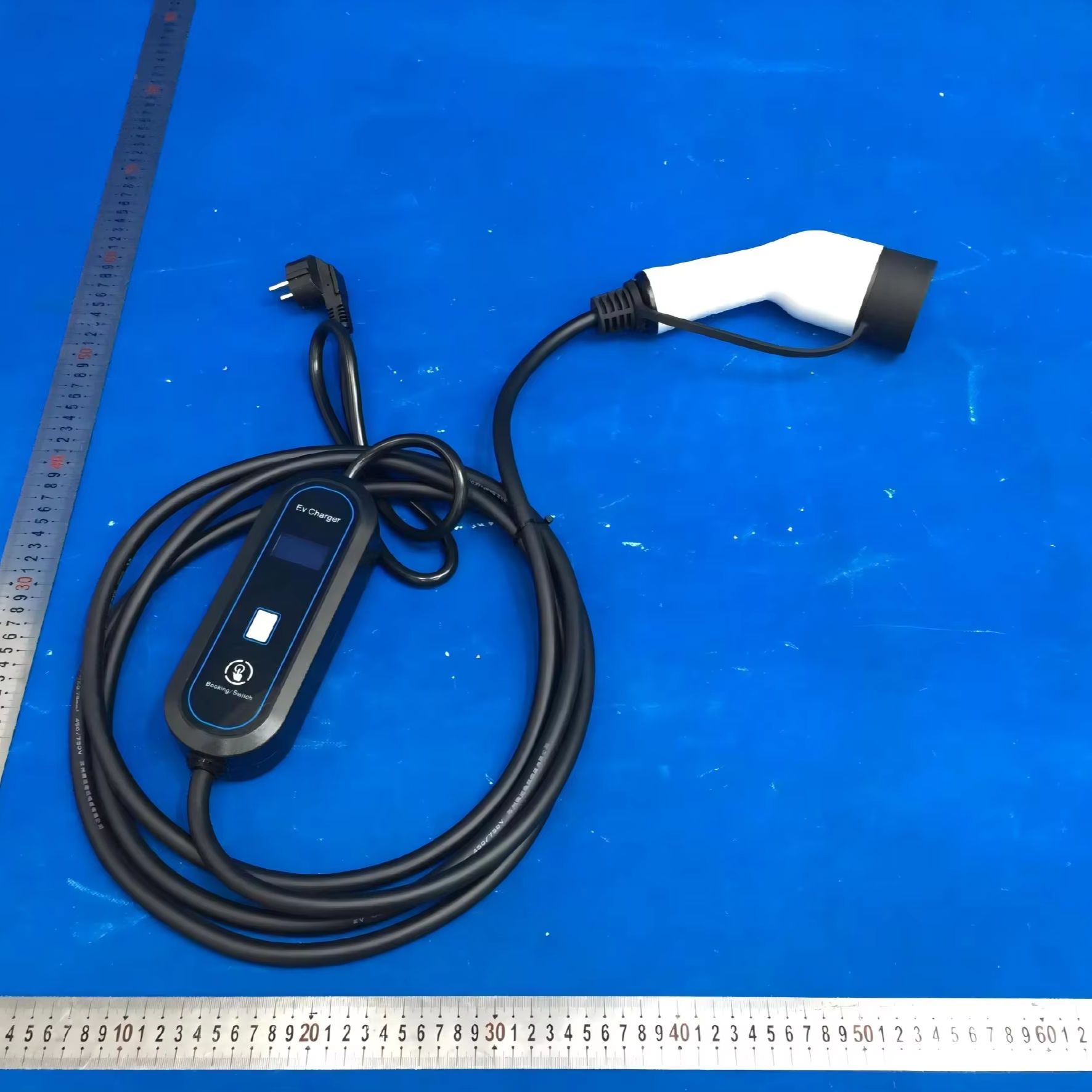 3.5KW Portable EV Charger Type2 IEC 62196 Plug Connector 16A 1Phase Type 1 J1772 Wallbox Charging Station for Electric Vehicle