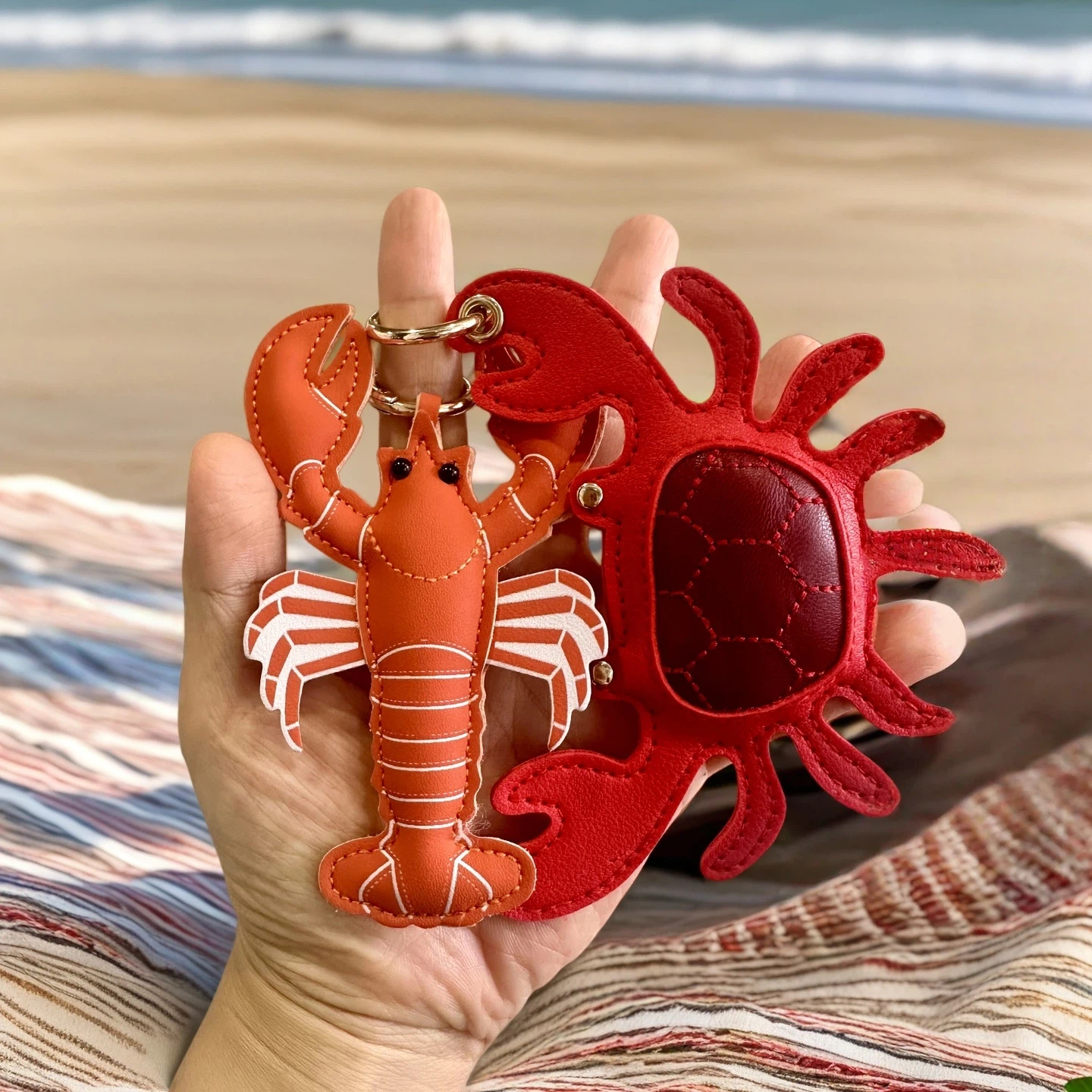Stylish PU Leather Summer Beach Style Keychain, Sea Animal Bag Charm, Cute Lobster/Crab/Seashell-car/Bag/Room Accessory/Hanger