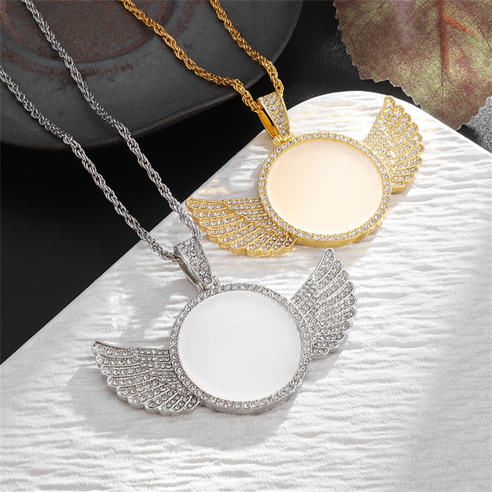 Htpwe Angel Wings Mirror Photo Memorial จี้ฝังน้ําแข็งคริสตัล Zirconia สร้อยคอคู่อินเทรนด์เครื่องประดับของขวัญวันเกิด