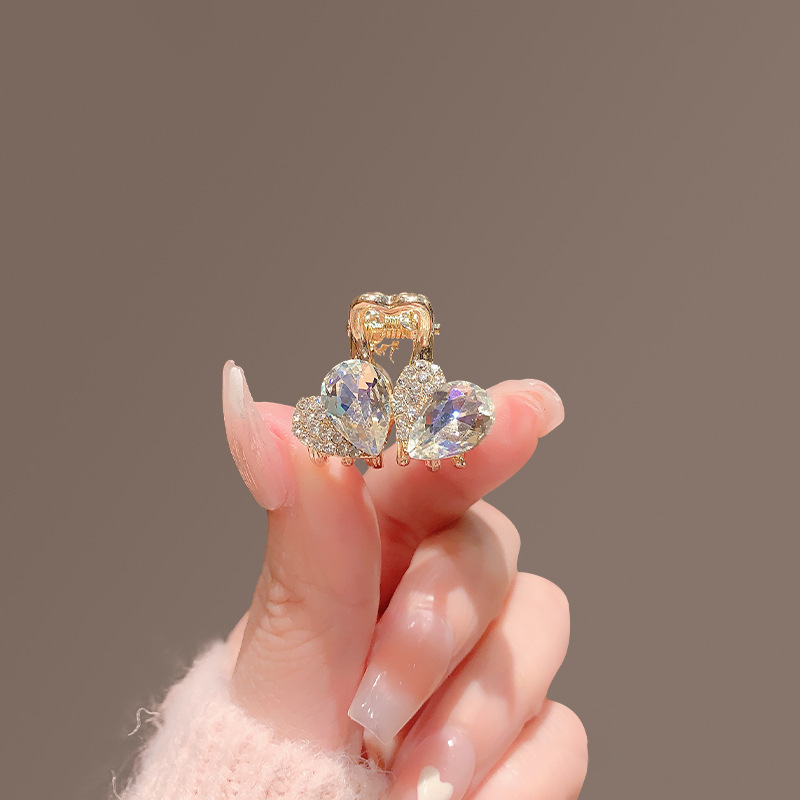 Pinza para el pelo de amor de cristal de alta gama para niñas de estilo japonés, exquisita flequillo para la frente, Mini Clip súper ostentoso, tocado de princesa