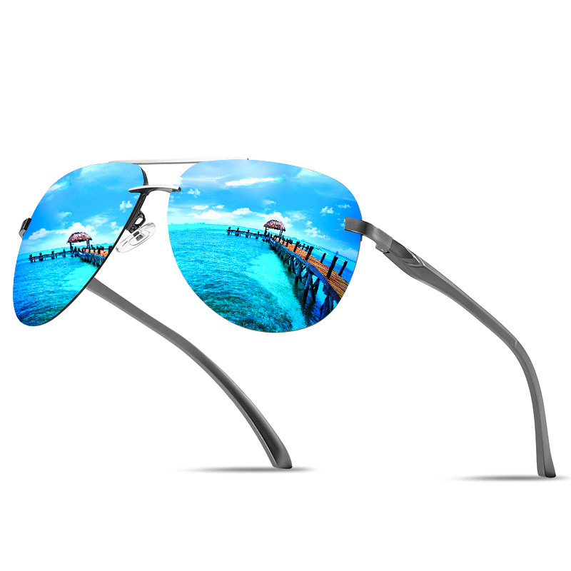 Mme Mâle Nouveau Classique Lunettes De Soleil Polarisées Dazzle Couleur Film Miroir Printemps Lunettes De Soleil Moto Course Pêche