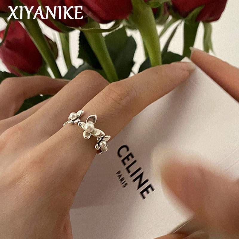 XIYANIKE Elegante Vlinder Imitatie Parels Open Ringen voor Vrouwen Meisje Koreaanse Mode-sieraden Vriend Gift Party Diego Kush Diego