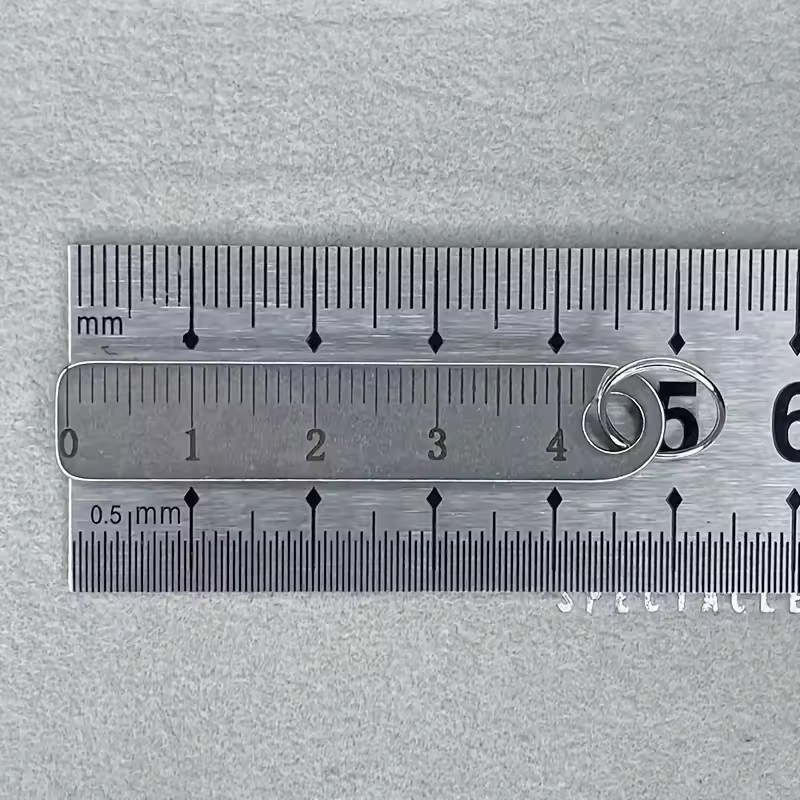 Mini règle en acier inoxydable, porte-clés, outil de mesure Portable, règle en métal, porte-clés, petit pendentif, fournitures scolaires et de bureau