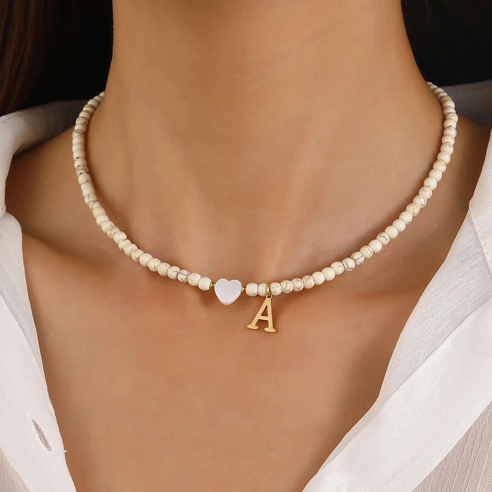 Bohemian Choker Hals Initial Halsketten herzförmige Muschel Brief Anhänger Perlen Damen Edelstahl Halskette Frau Trend2025