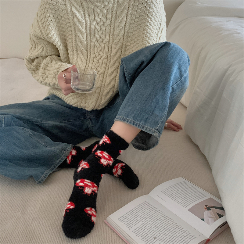 Chaussettes en velours de vison pour femmes, lapin de dessin animé, pas doux, Kawaii, mignon, épais, thermique, lieu de sommeil, peluche, sol, automne, hiver