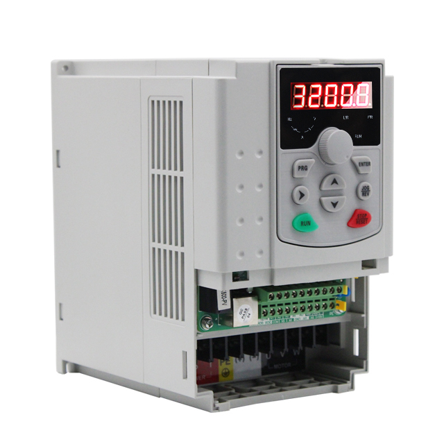 Small 220v 380v Pumping Inverter DC AC Hibrid Single Three Phase Motor MPPT VFD Water Solar Pump Inverter