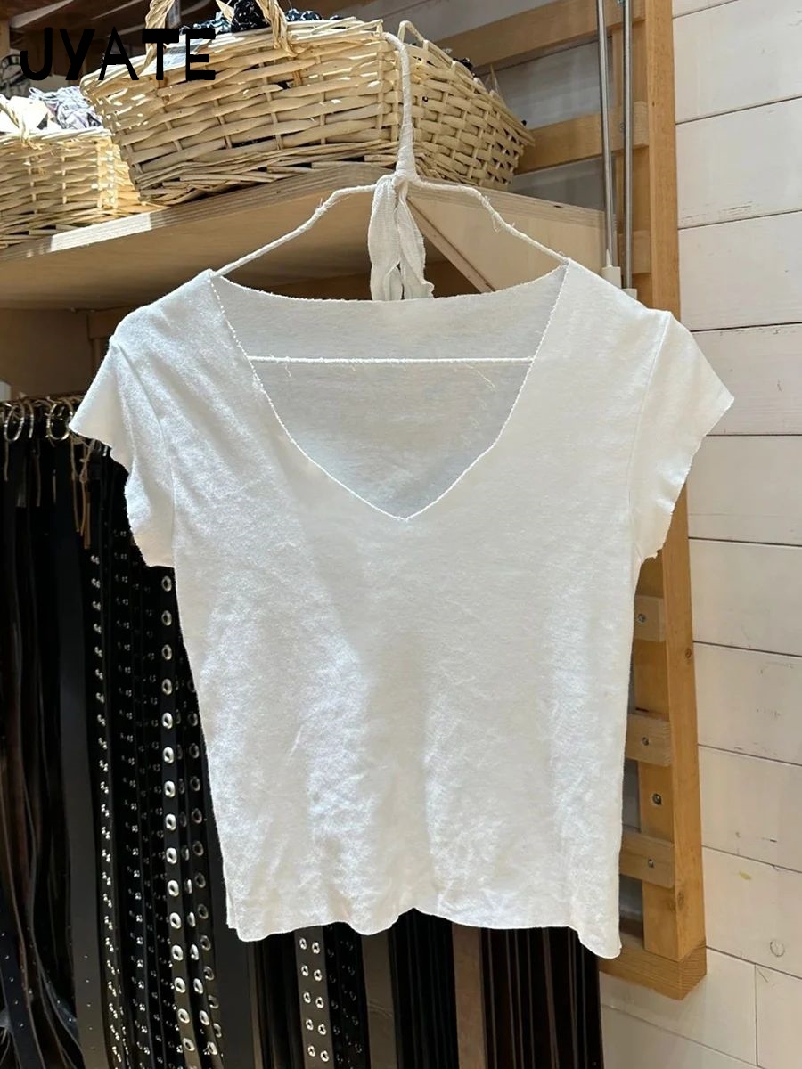 เสื้อยืดคอวีสีขาวเรียบง่ายสำหรับผู้หญิงเสื้อยืด Y2K แขนสั้นสไตล์เพรพพี้ผ้าคอตตอนเนื้อนุ่มใส่สบายๆสำหรับฤดูร้อน
