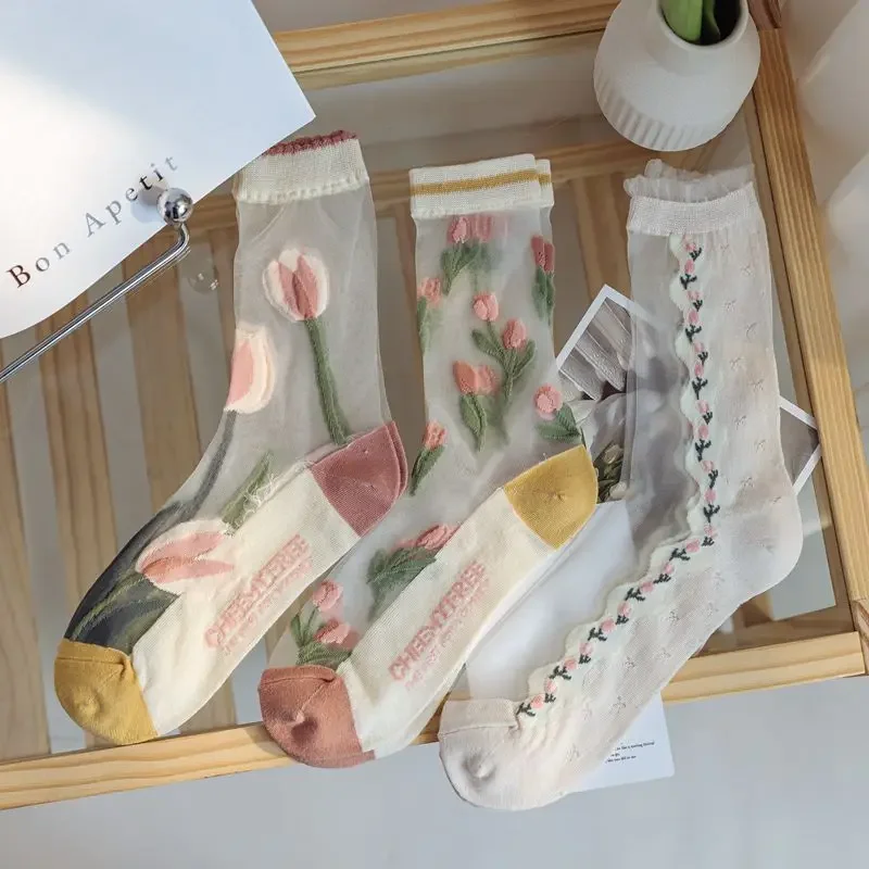 Calcetines de seda de cristal transparente ultrafinos para mujer, moda de verano, calcetines de equipo Harajuku, ropa de calle de flores Retro, calcetines elásticos largos
