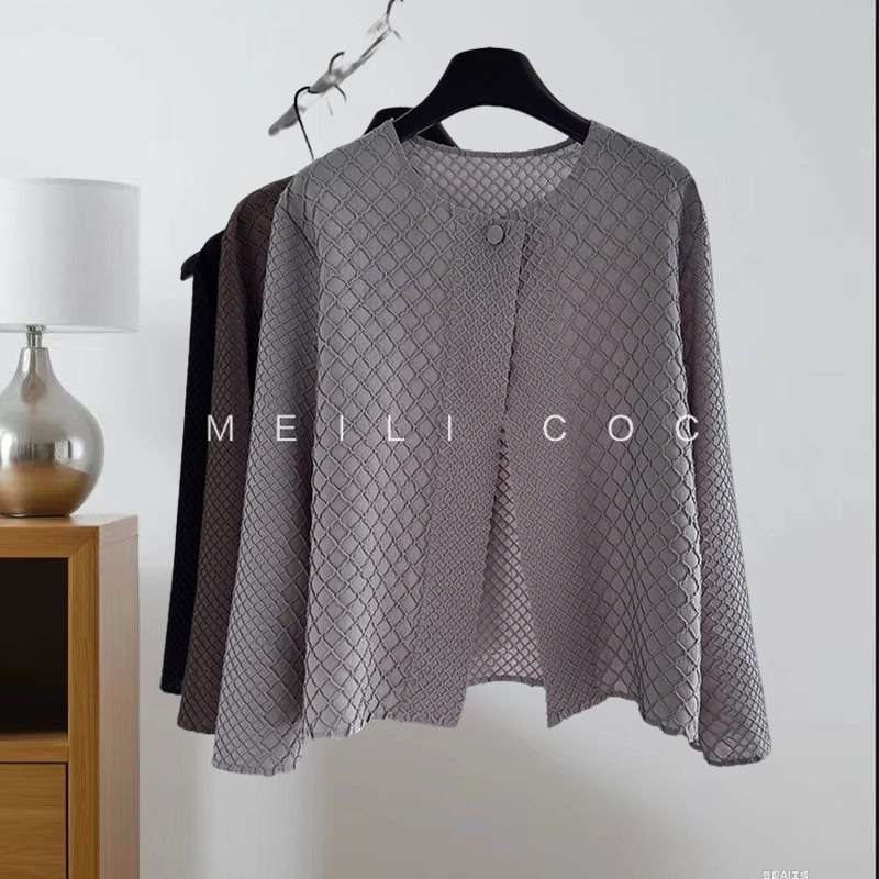 Miyake Plissee Jacke Weibliche Neue 2025, Herbst Rundhals Langarm Bluse Lose Vielseitige Casual Dünne Diamant Plaid Strickjacke