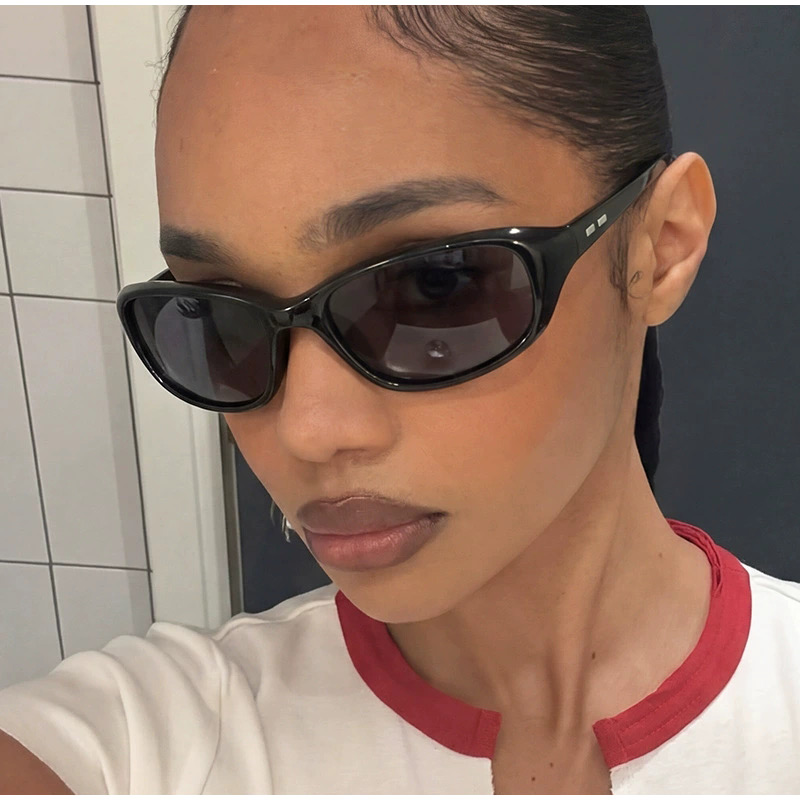 Vintage 90s Wrap Around Sport Sunglasses Y2K Retro Brown Lenses for Women Men UV400 Protection Cycling Windproof Sun Glasses