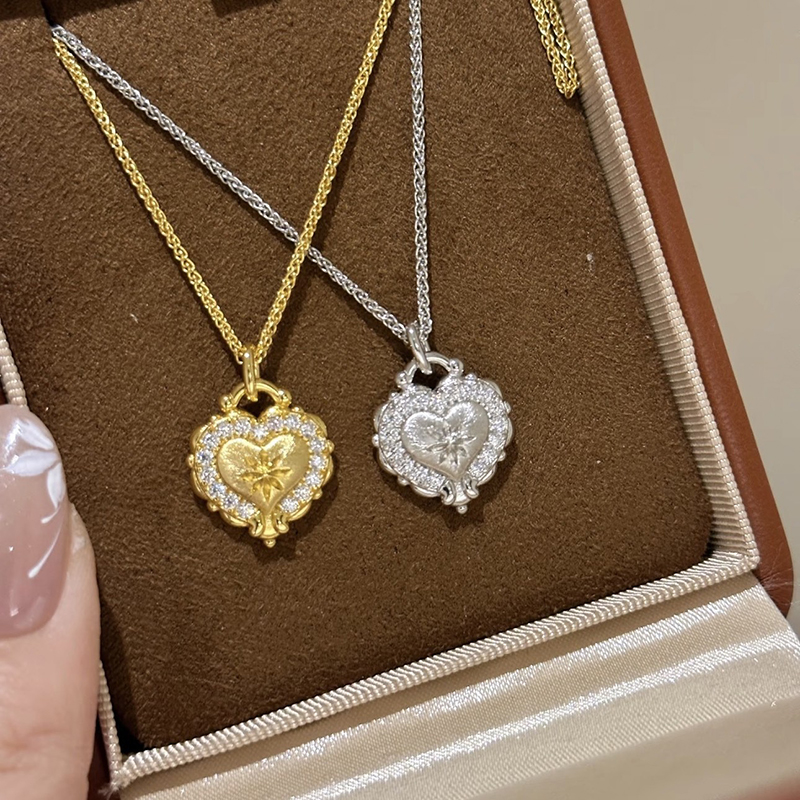 Nuevo collar de amor de Plata de Ley 925 con dije de personalidad, gargantilla de cadena geométrica para suéter, regalo de cumpleaños para mujer, joyería exquisita